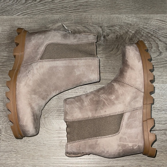 Sorel Joan Uptown Chelsea Women’s 6.5 Suede Leather Wedge Tan Ankle Boot - Picture 5 of 8